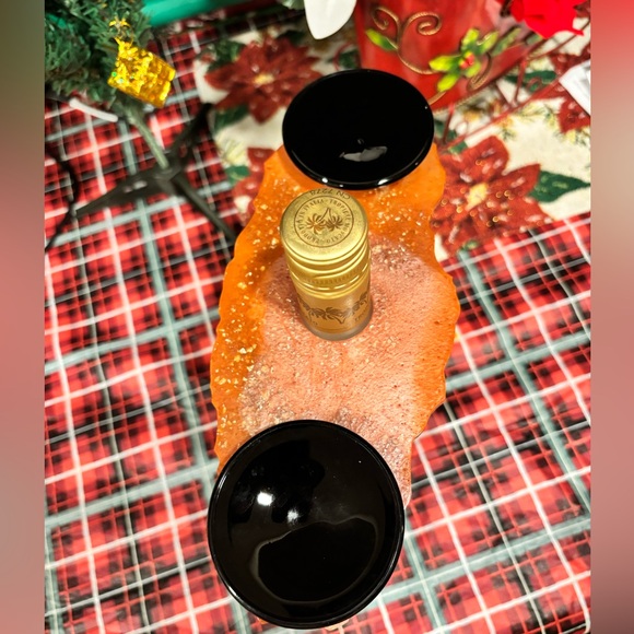 Burnt orange Glitter Resin wine bottle and glass holder - Picture 3 of 4